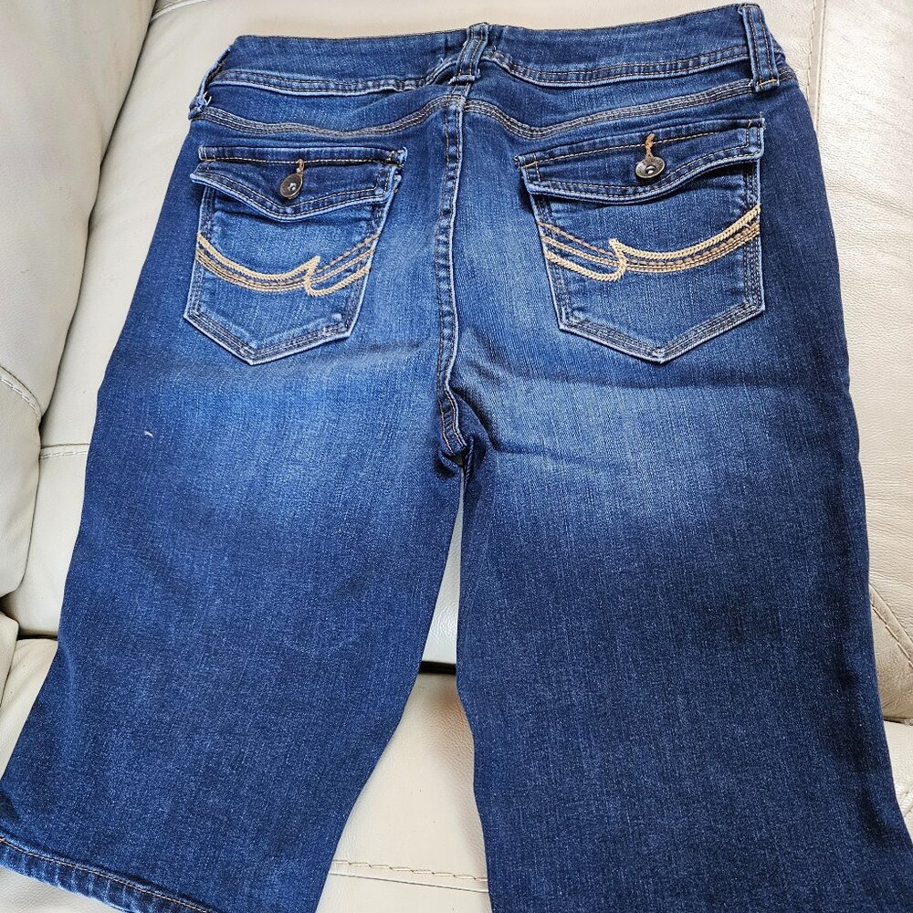 Bermuda Shorts - Picture 2 of 2